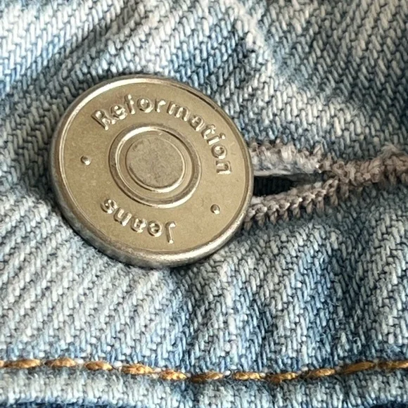 Reformation Wide Leg Jeans. - Picture 4 of 9